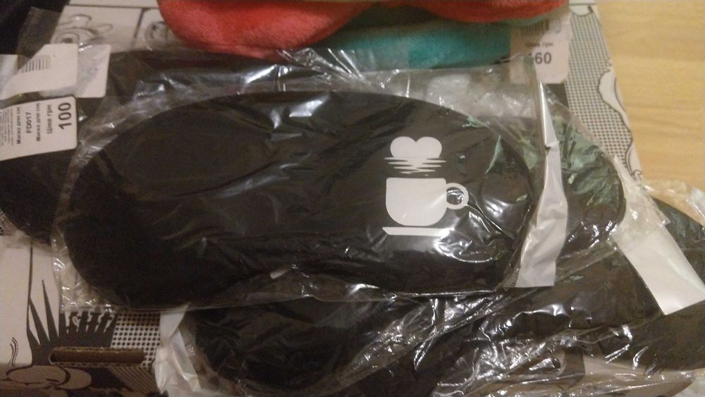 Маски для сна черные, с принтами и коты