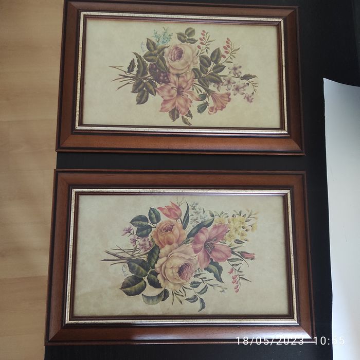 2 quadros, de tema floral
