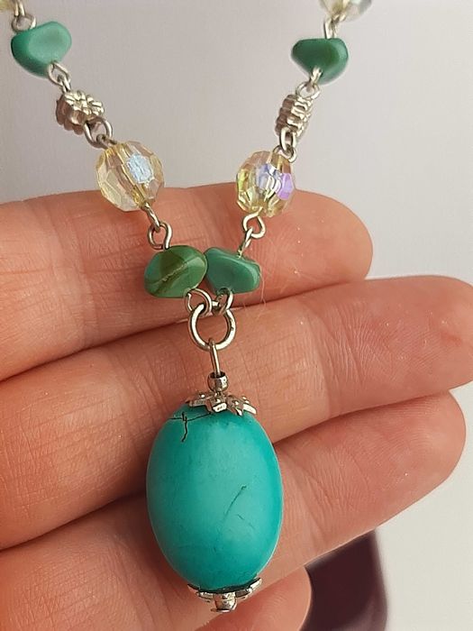 naszyjnik z turkusami