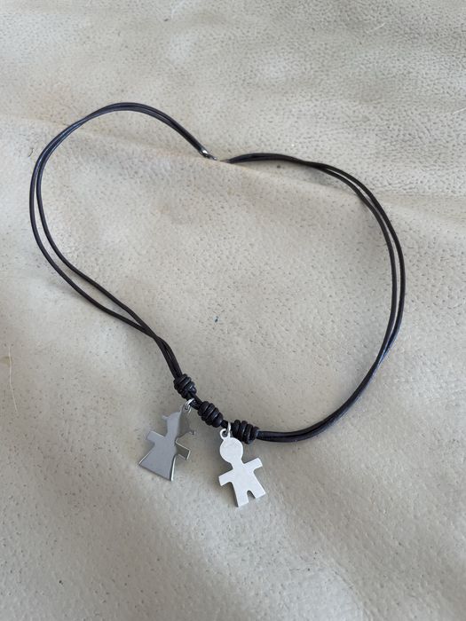 Colares e pulseiras Stone em couro e aço inoxidável