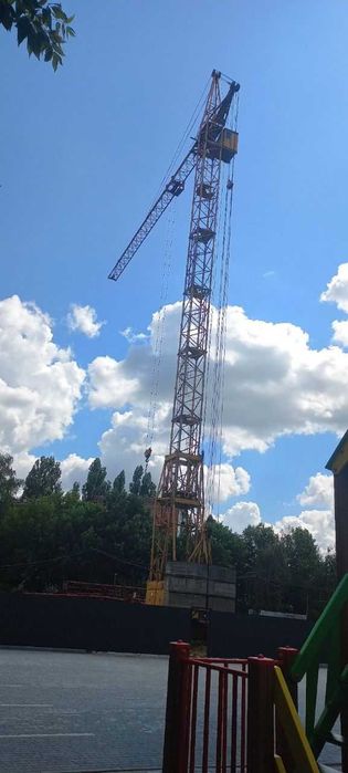 продаж баштового крану