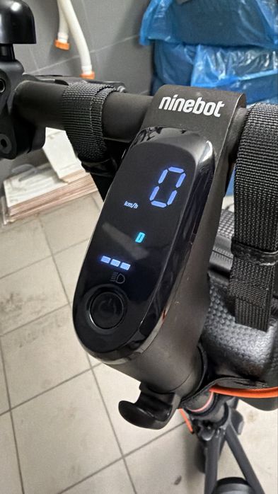 SEGWAY Ninebot KickScooter F2 Plus 55km 400W 10" Czarny