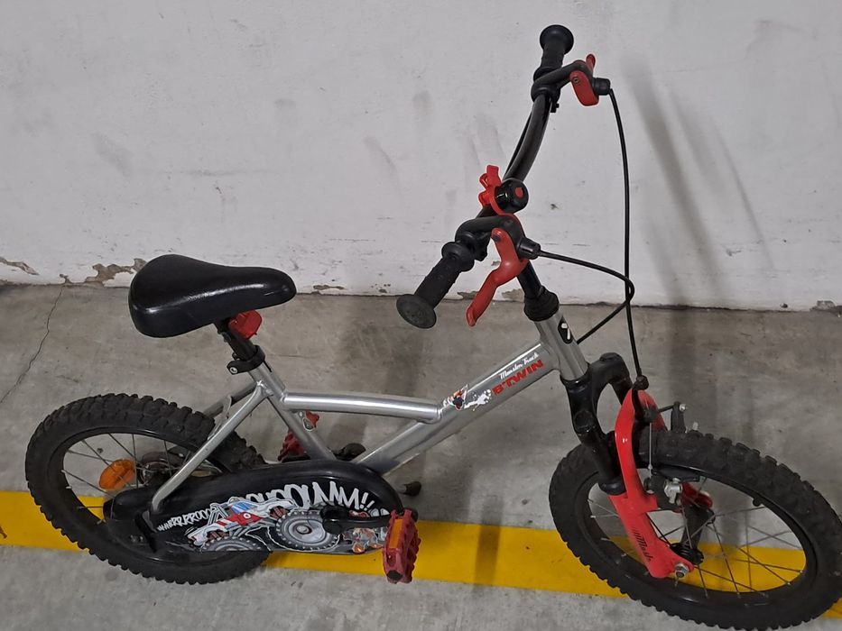 Bicicleta B'Twin 16 Polegadas – Modelo Monster Truck (4-6 anos)