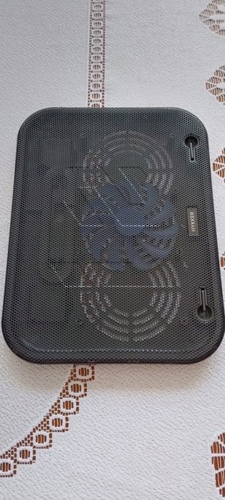 Podstawka chłodząca pod laptopa
