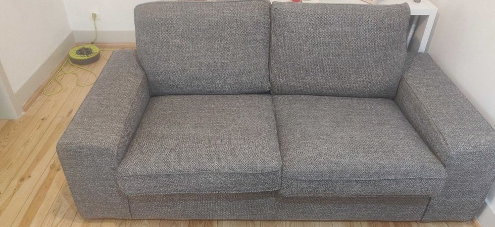 Sofá Kivik 2 lugares cinza IKEA