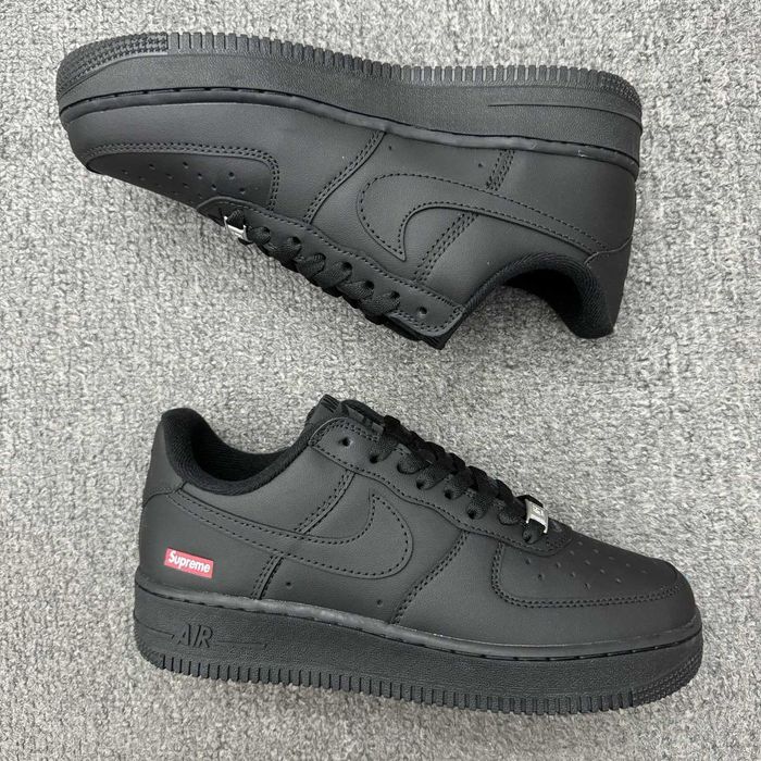 Nike Air Force 1 Low Supreme Czarny r.43