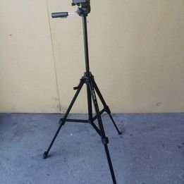 Tripé câmara de filmar Sony.Não tem  controlo de fotografia