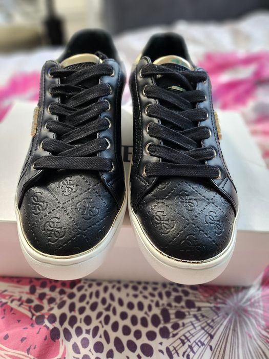 Buty Sneakersy Guess rozmiar 40.