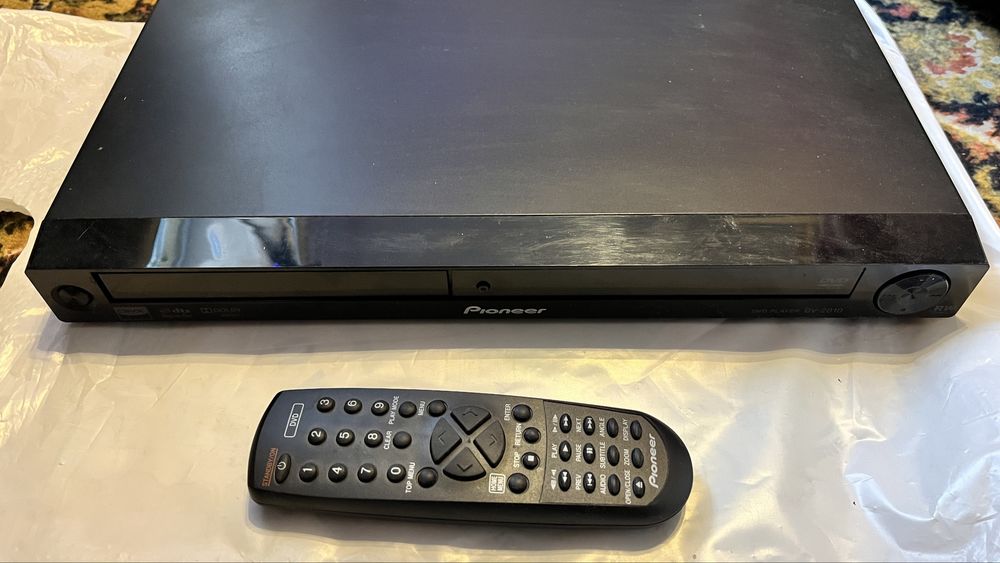 DVD плеер Pioneer DV-2010 и Samsung DVD-E360K