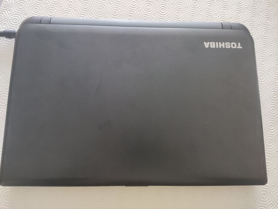 Portátil Toshiba com Ecrã Tactil/Touch