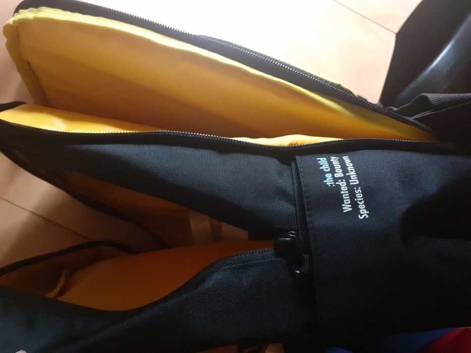 Solidny żółto czarny, szkolny plecak młodzieżowy 42x32x12