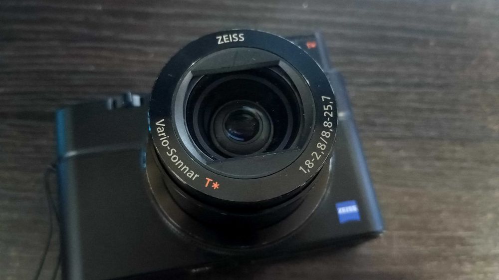 Câmara Sony RX100 IV