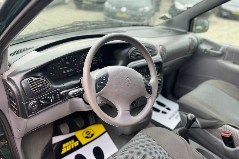 Chrysler Voyager 1999 2.5