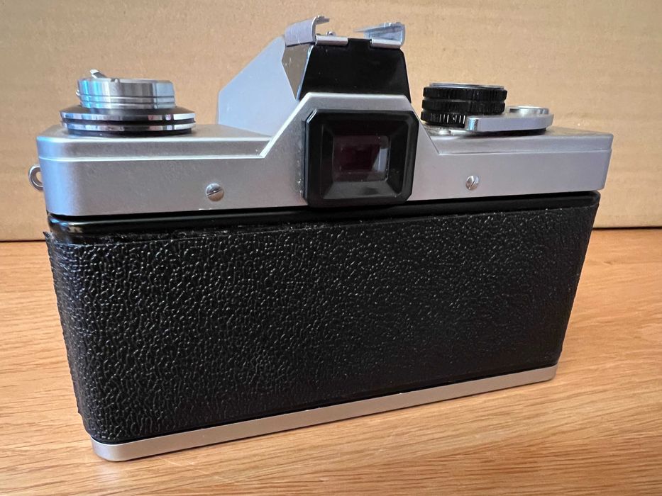 Aparat - Pentacon Praktica L + Tessar 2.8/50 Carl Zeiss Jena