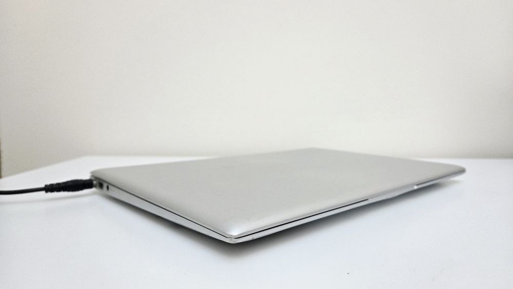 Computador PC portátil ultraleve 13" em alumínio – Intel Core i7 – SSD 500 GB