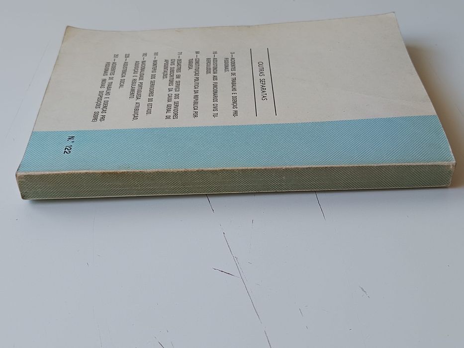 Funcionários civis (1974)