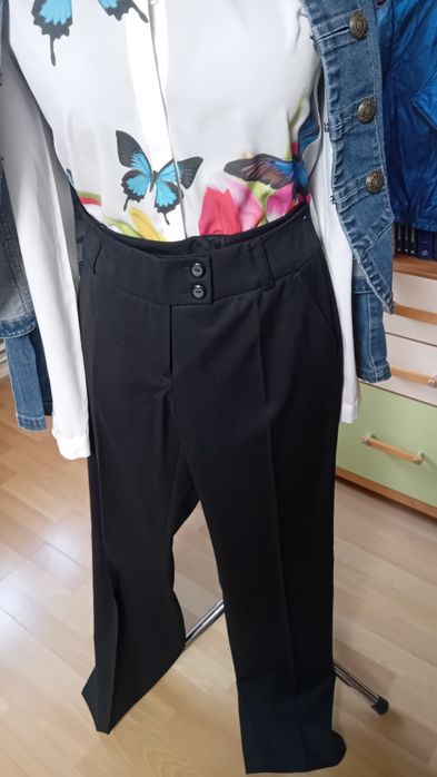 Czarne eleganckie spodnie