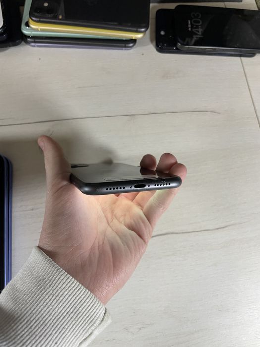 iPhone 11 64GB, АКБ 97% R-sim