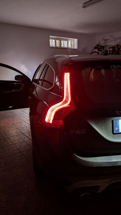 Farolim esquerdo Volvo V60 I