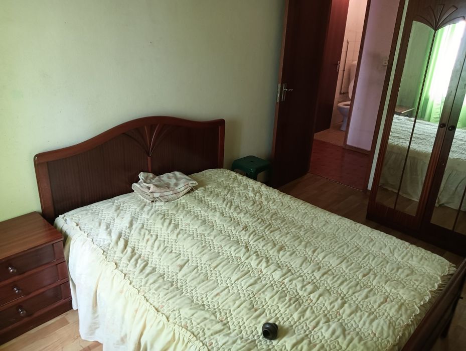 Apartamento T2 C/ Alguma mobília