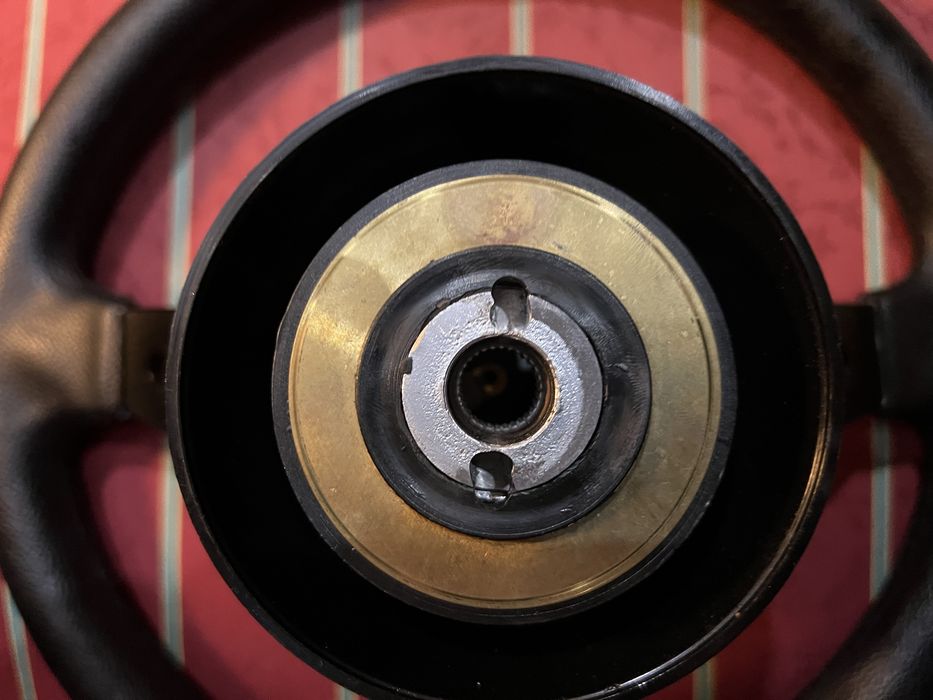 Volante com cubo BTR pele Suzuki Vitara