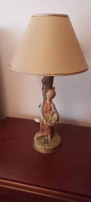 Dois candeeiros de mesa