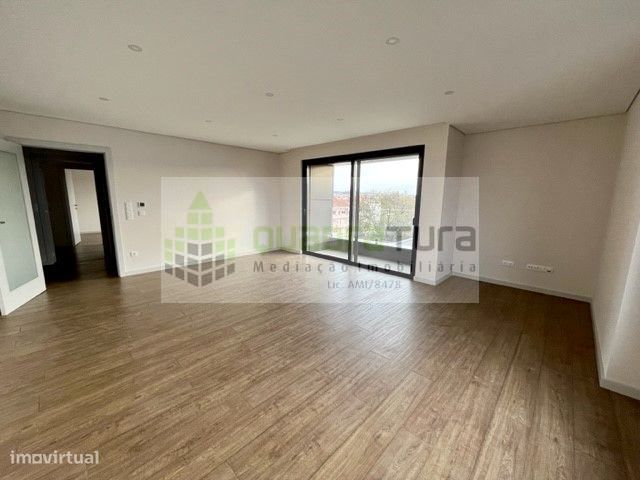 Apartamento T3 | Boavista | Suite | c/ Varanda