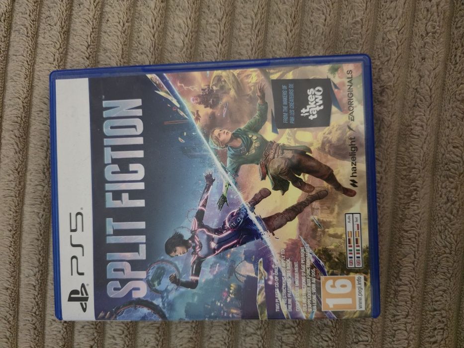 Split Fiction (PS5)