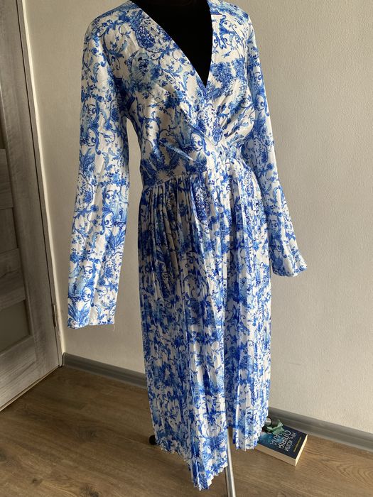 Сукня міді плісе PrettyLittleThing (PLT) розмір XL / 42 в принт Toile de Jouy