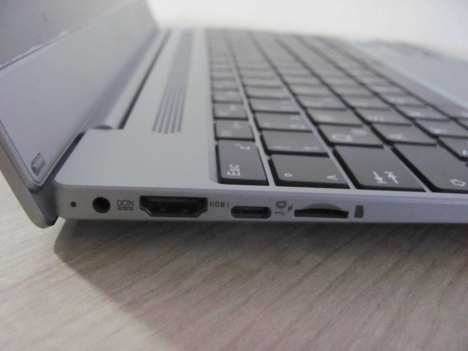Laptop Medion E14308 AMD 3020e 4/128SSD AMD Radeon Full HD