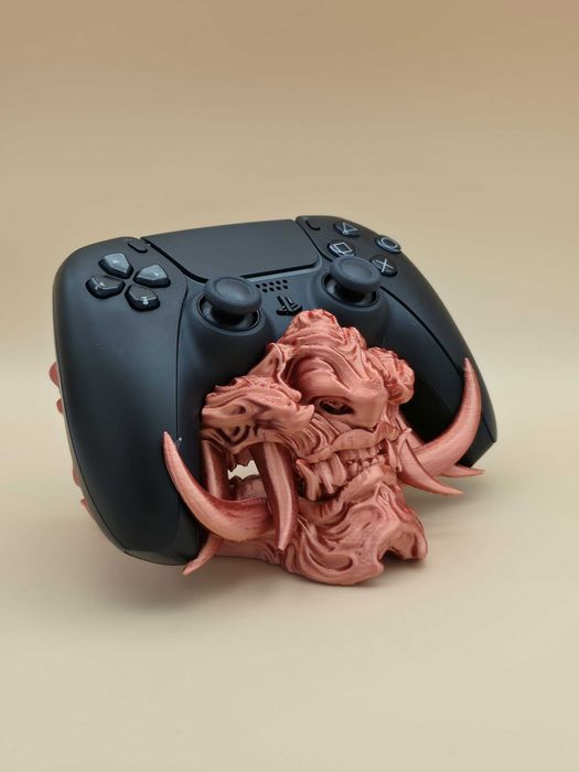 Oni mask PS5 pad holder