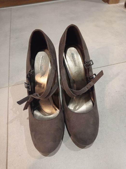Buty na obcasie Graceland 39