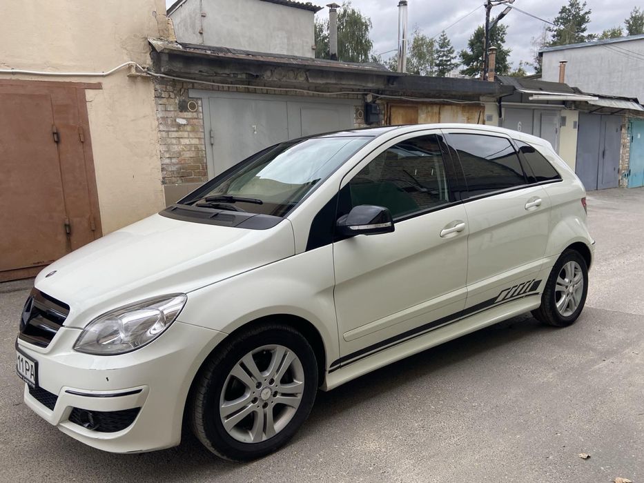 Mercedes-Benz B170
