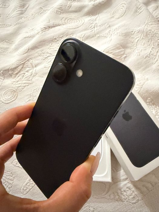iphone 16 - 128GB