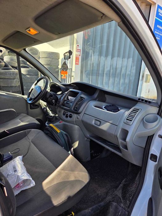 Renault Traffic 1.9dCI gasoleo 2011