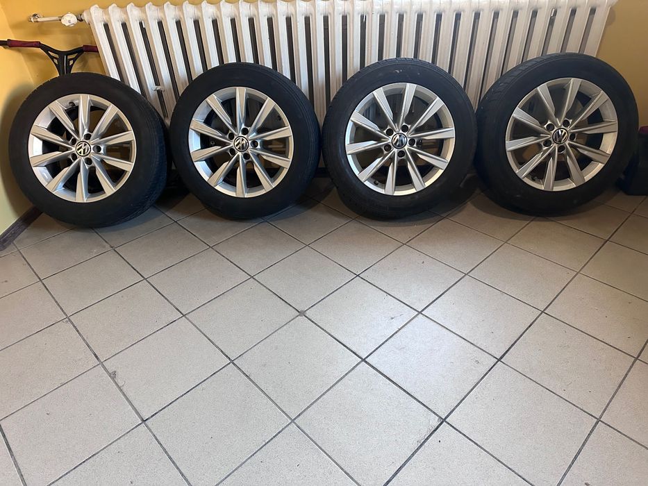 Opony felgi 215/60 R17