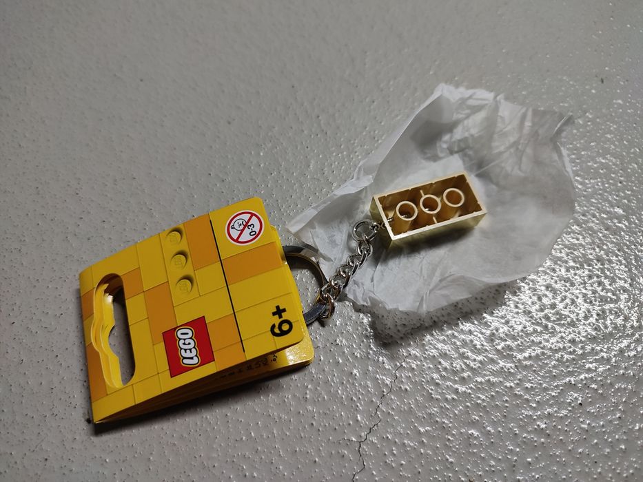 LEGO brelok złoty klocek