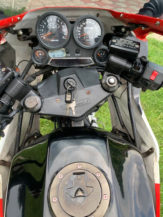 Продам мотоцик Kawasaki GPZ