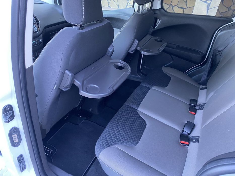 Продам Ford Tourneo Courier