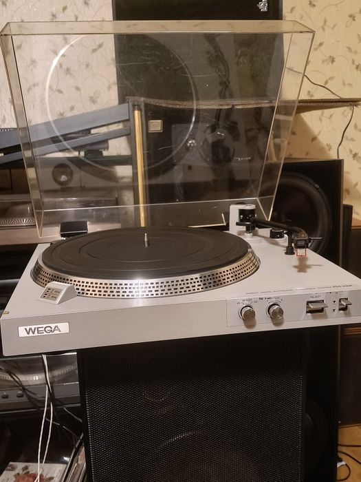 Проигрыватели винила WEGA JPS350P,PSS200P