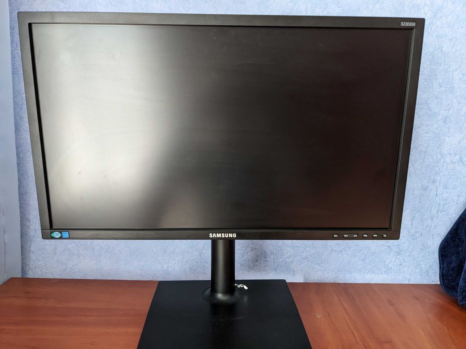 Монітор Samsung S23E650D