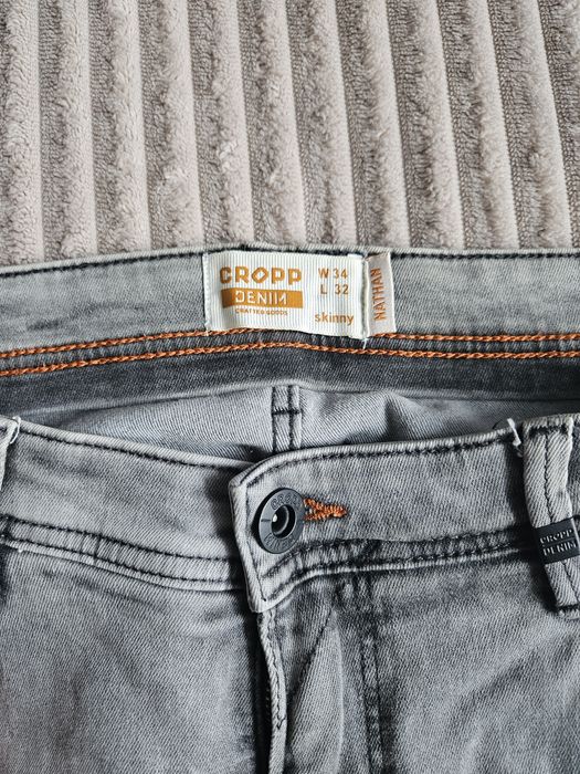 Jeansy męskie W34/L32.