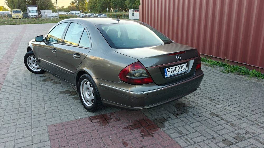 Mercedes Benz E220 CDI  rok 2008