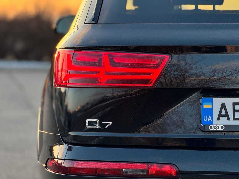 2018 Audi Q7 бенз