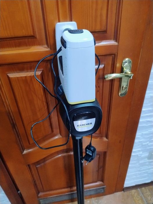 Пылесос Karcher vc4 premium( можно по запчастям)