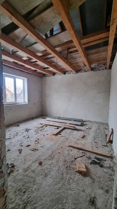 Продається просторий приватний будинок в Івано-Франківську