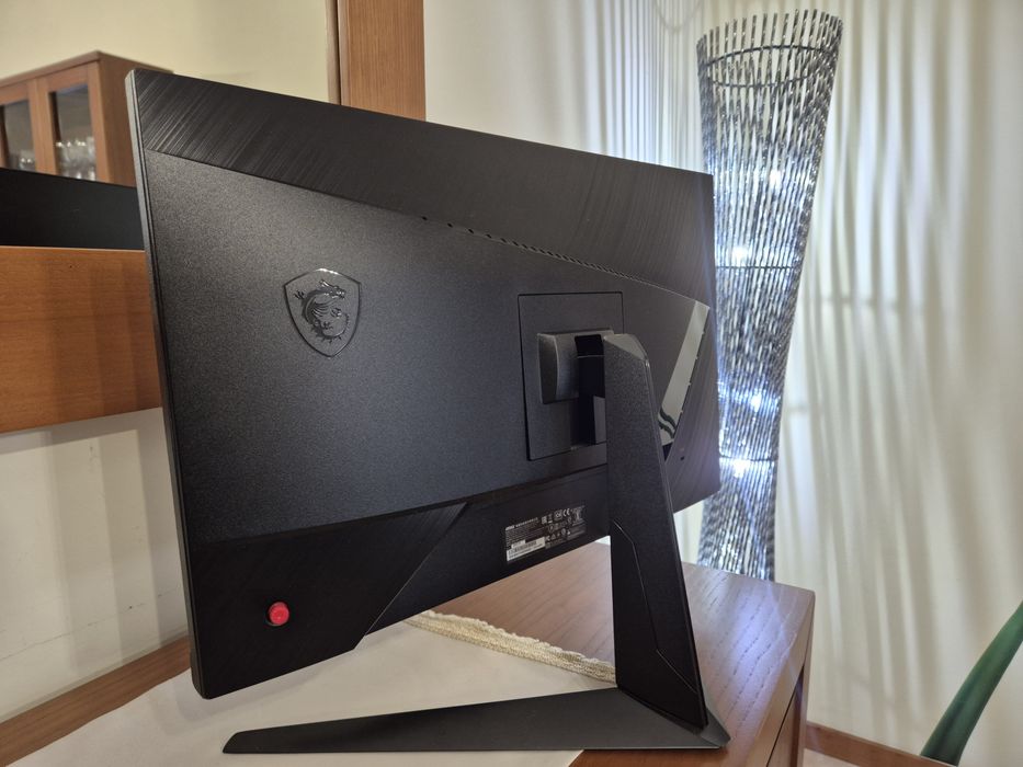 Monitor MSI Optix G242 144Hz IPS – Para Peças (Inclui Transformador e Base)