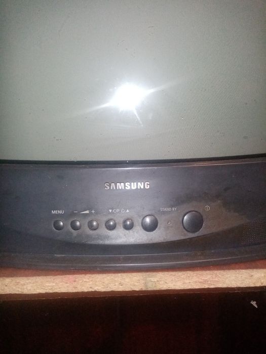 Продам Телевизор Samsung