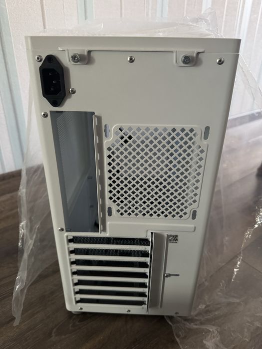 Корпус Gamemax Meshbox PRO WT