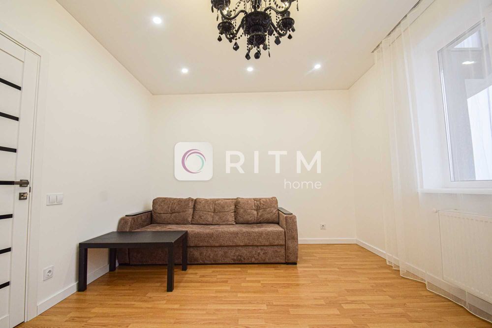 2-к. квартира  в новобудові з ремонтом та і/о за вул. Чумацька